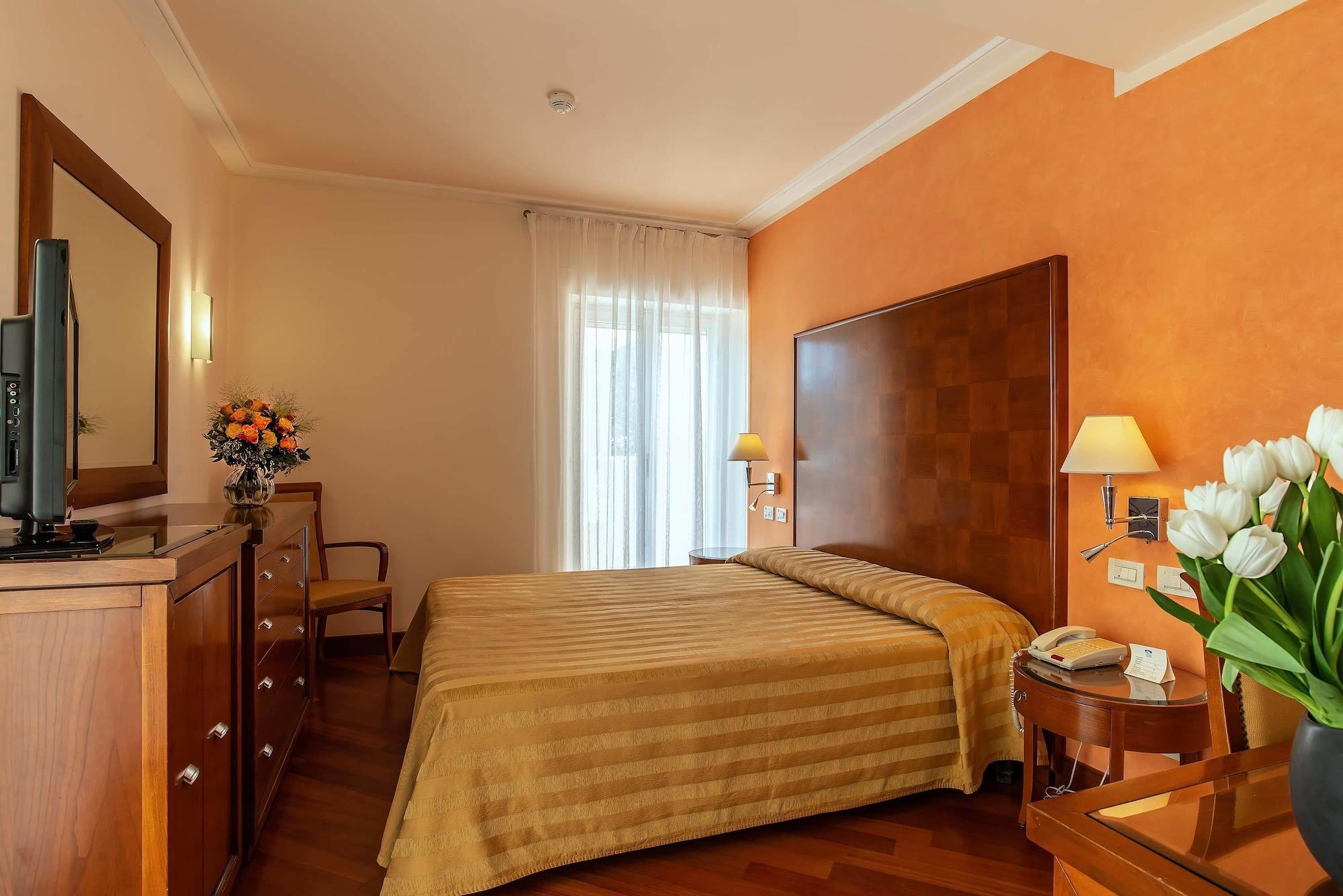 Versilia Palace Hotel Marina di Pietrasanta Eksteriør bilde
