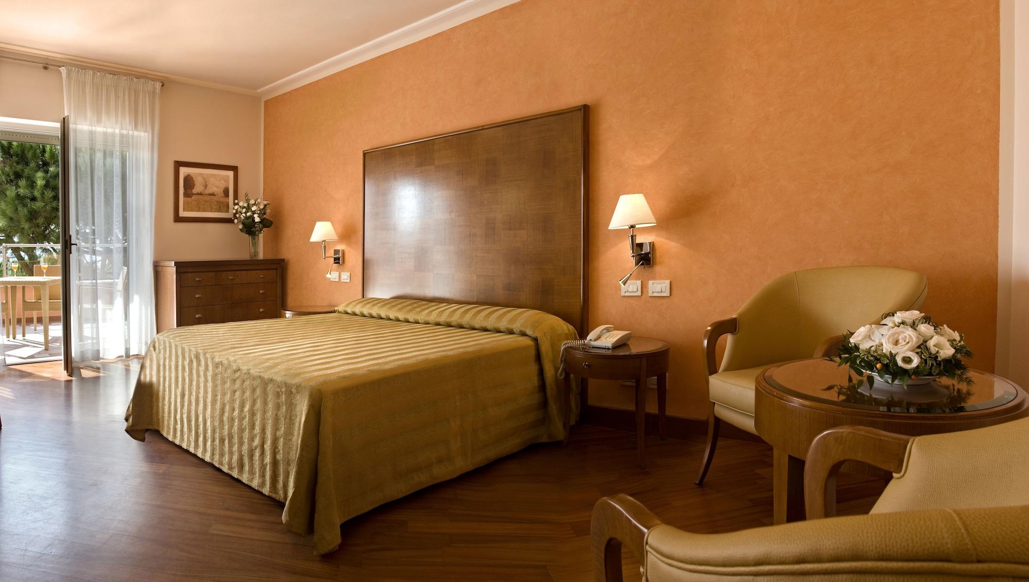 Versilia Palace Hotel Marina di Pietrasanta Eksteriør bilde