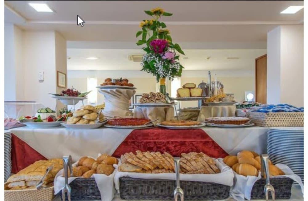 Versilia Palace Hotel Marina di Pietrasanta Eksteriør bilde