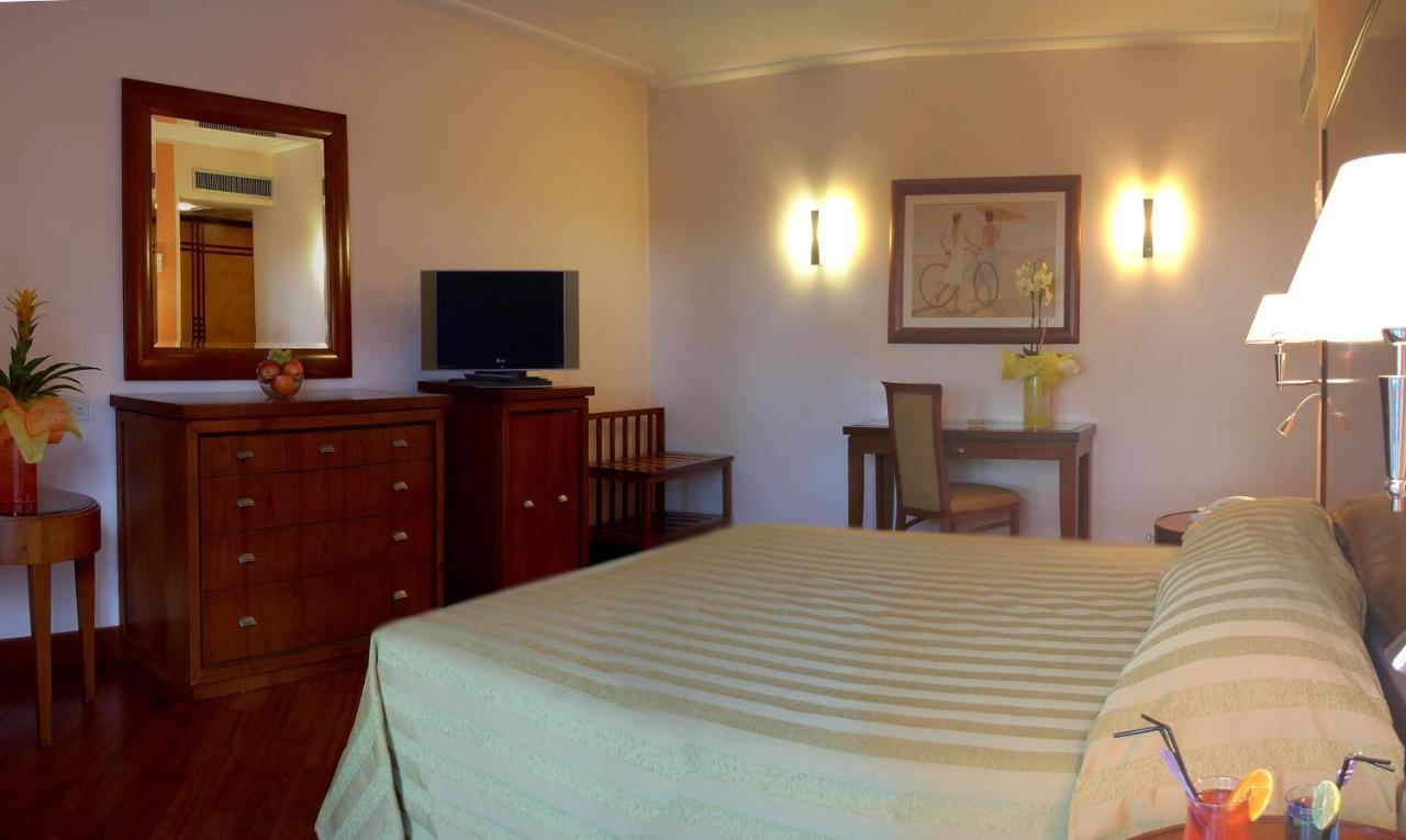 Versilia Palace Hotel Marina di Pietrasanta Eksteriør bilde