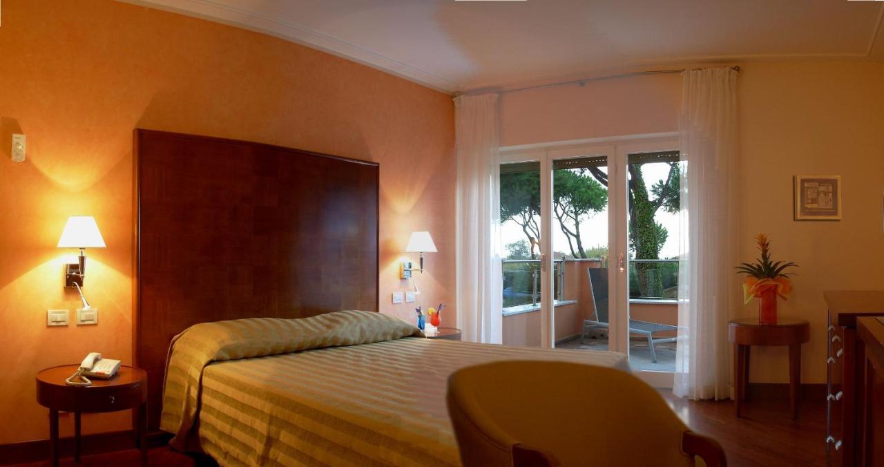 Versilia Palace Hotel Marina di Pietrasanta Eksteriør bilde