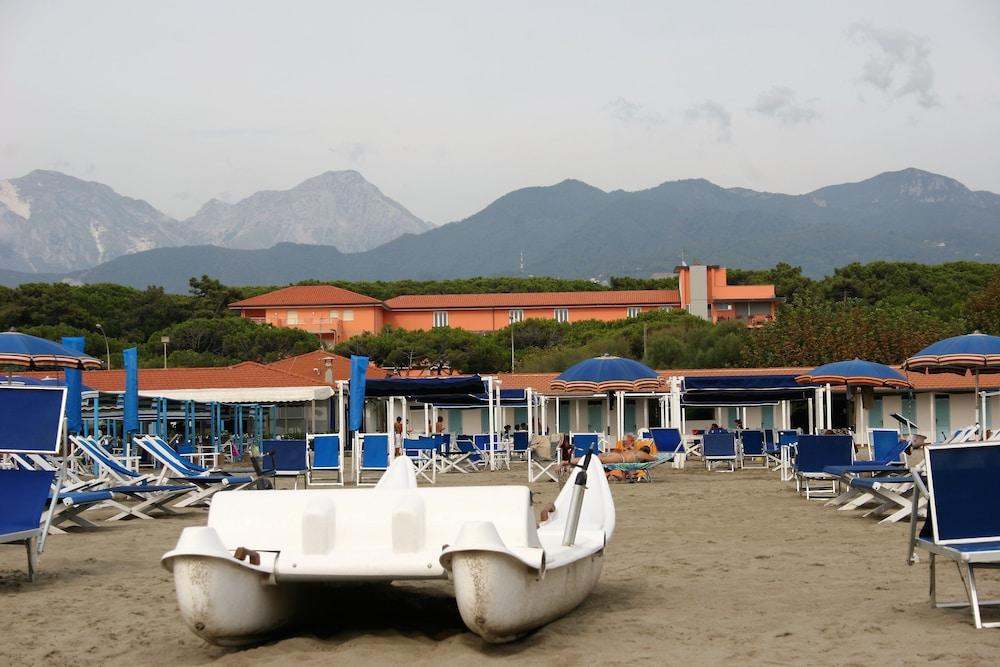 Versilia Palace Hotel Marina di Pietrasanta Eksteriør bilde