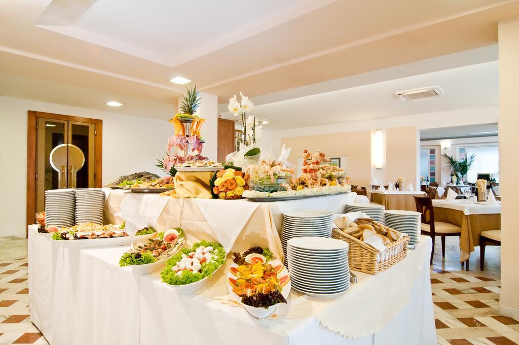 Versilia Palace Hotel Marina di Pietrasanta Eksteriør bilde