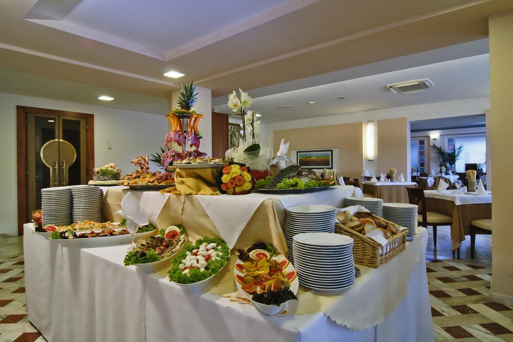Versilia Palace Hotel Marina di Pietrasanta Eksteriør bilde